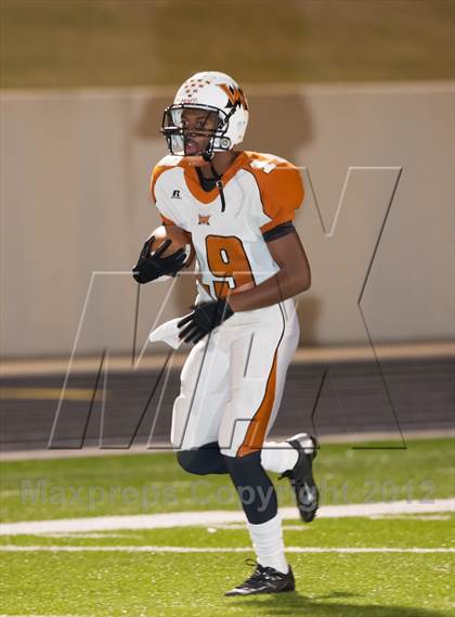 Thumbnail 3 in Centennial vs. West Mesquite (UIL 4A Division 1 Bi-District Playoff) photogallery.