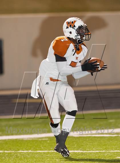 Thumbnail 2 in Centennial vs. West Mesquite (UIL 4A Division 1 Bi-District Playoff) photogallery.
