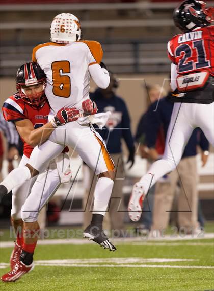 Thumbnail 2 in Centennial vs. West Mesquite (UIL 4A Division 1 Bi-District Playoff) photogallery.