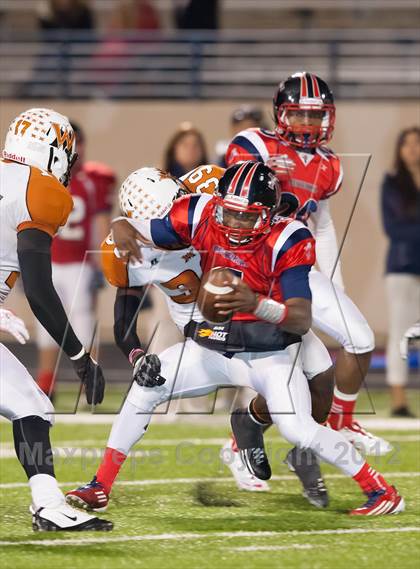 Thumbnail 2 in Centennial vs. West Mesquite (UIL 4A Division 1 Bi-District Playoff) photogallery.