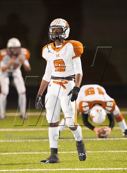 Thumbnail 2 in Centennial vs. West Mesquite (UIL 4A Division 1 Bi-District Playoff) photogallery.