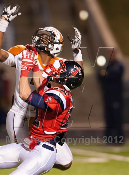 Thumbnail 1 in Centennial vs. West Mesquite (UIL 4A Division 1 Bi-District Playoff) photogallery.