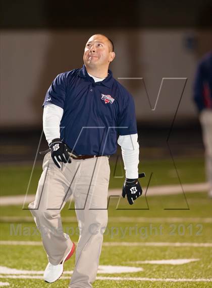 Thumbnail 2 in Centennial vs. West Mesquite (UIL 4A Division 1 Bi-District Playoff) photogallery.