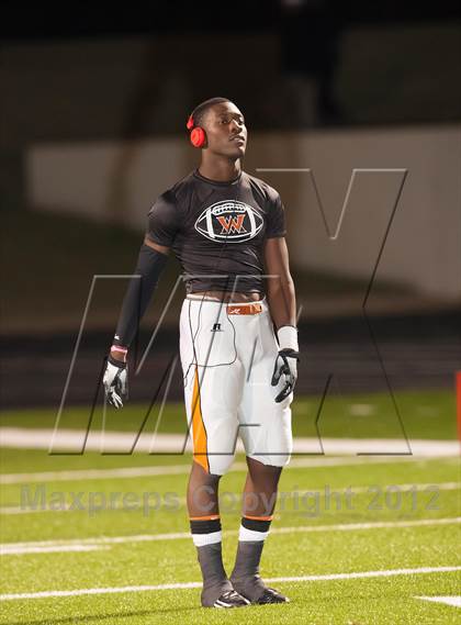 Thumbnail 2 in Centennial vs. West Mesquite (UIL 4A Division 1 Bi-District Playoff) photogallery.