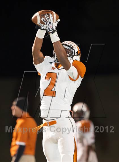 Thumbnail 2 in Centennial vs. West Mesquite (UIL 4A Division 1 Bi-District Playoff) photogallery.