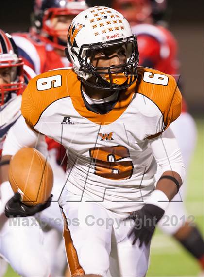 Thumbnail 2 in Centennial vs. West Mesquite (UIL 4A Division 1 Bi-District Playoff) photogallery.