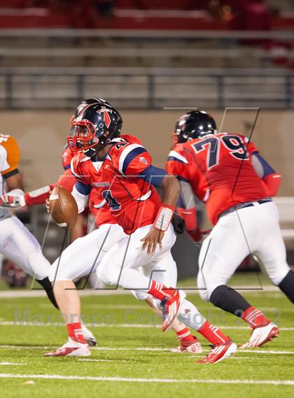 Thumbnail 1 in Centennial vs. West Mesquite (UIL 4A Division 1 Bi-District Playoff) photogallery.