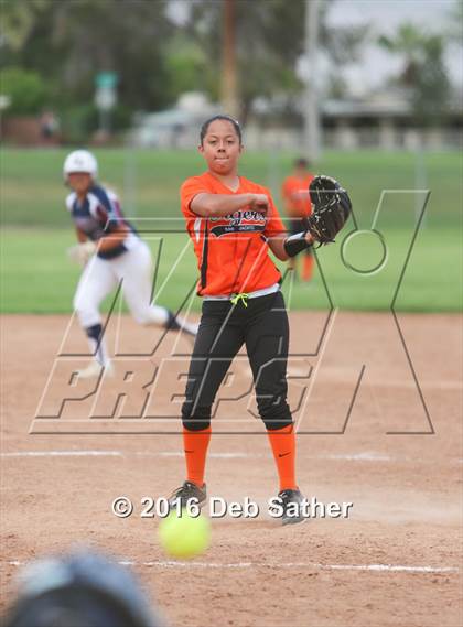 Thumbnail 3 in La Quinta vs San Jacinto photogallery.