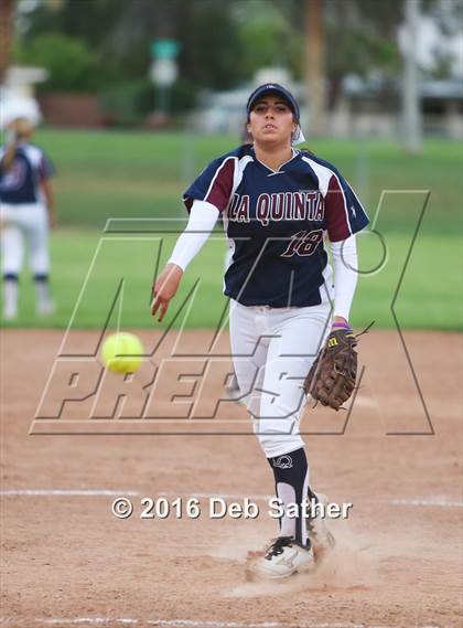 Thumbnail 2 in La Quinta vs San Jacinto photogallery.