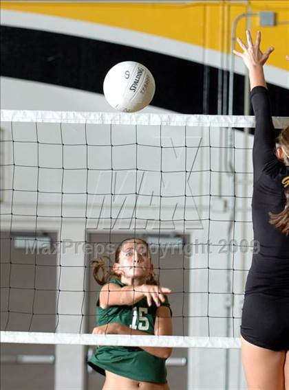 Thumbnail 2 in Thousand Oaks @ Newbury Park photogallery.