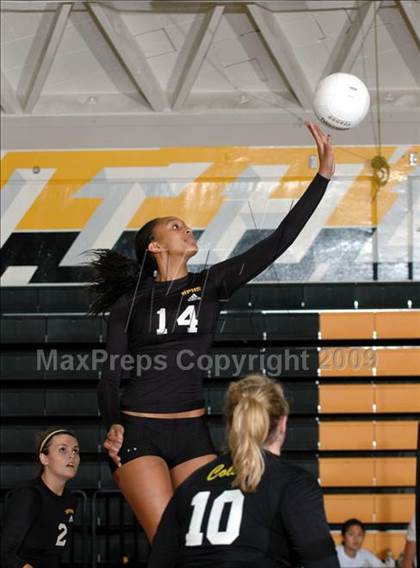 Thumbnail 2 in Thousand Oaks @ Newbury Park photogallery.