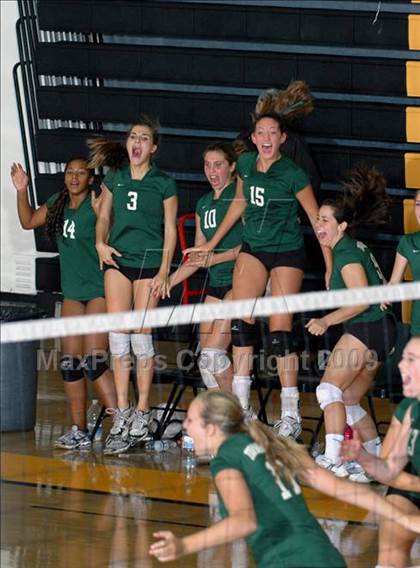 Thumbnail 1 in Thousand Oaks @ Newbury Park photogallery.
