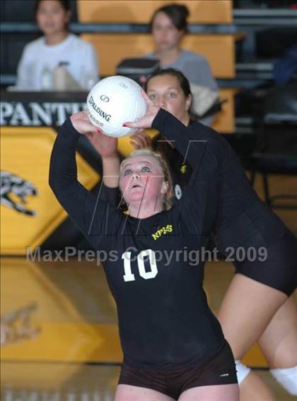 Thumbnail 3 in Thousand Oaks @ Newbury Park photogallery.