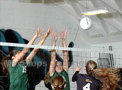 Thumbnail 1 in Thousand Oaks @ Newbury Park photogallery.