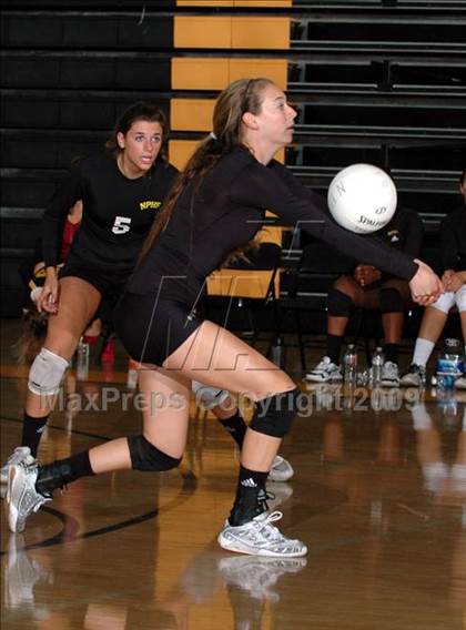 Thumbnail 1 in Thousand Oaks @ Newbury Park photogallery.