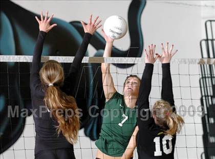 Thumbnail 1 in Thousand Oaks @ Newbury Park photogallery.