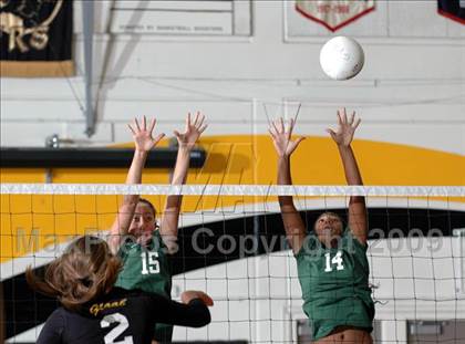 Thumbnail 2 in Thousand Oaks @ Newbury Park photogallery.