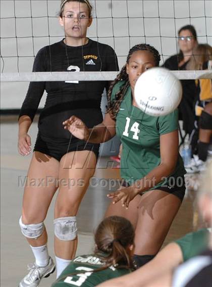Thumbnail 3 in Thousand Oaks @ Newbury Park photogallery.