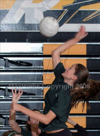 Thumbnail 2 in Thousand Oaks @ Newbury Park photogallery.