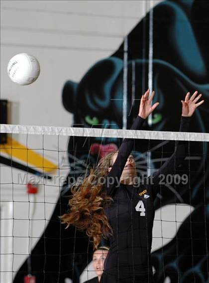 Thumbnail 2 in Thousand Oaks @ Newbury Park photogallery.