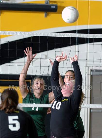 Thumbnail 1 in Thousand Oaks @ Newbury Park photogallery.