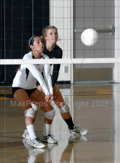 Thumbnail 2 in Thousand Oaks @ Newbury Park photogallery.