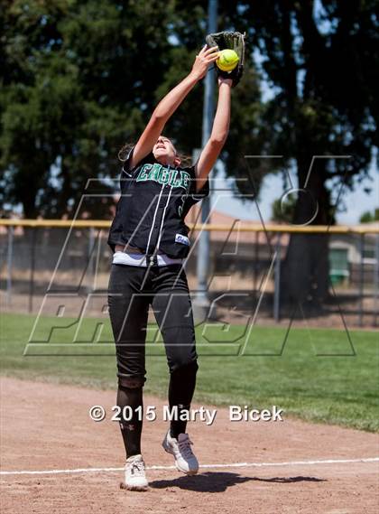 Thumbnail 2 in Woodland Christian vs. Elliot Christian (CIF SJS Championships) photogallery.