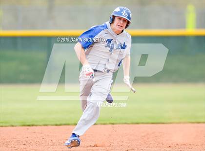 Thumbnail 3 in  Washington [George] vs. La Grande (Pride Classic) photogallery.
