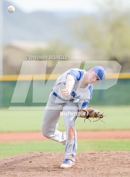 Thumbnail 1 in  Washington [George] vs. La Grande (Pride Classic) photogallery.