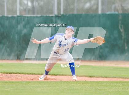 Thumbnail 1 in  Washington [George] vs. La Grande (Pride Classic) photogallery.