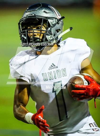 Thumbnail 3 in Union @ Eastside Catholic photogallery.