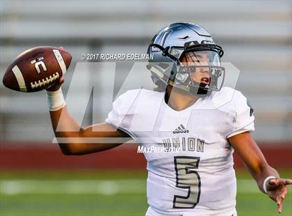 Thumbnail 1 in Union @ Eastside Catholic photogallery.