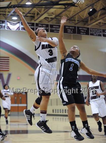 Thumbnail 3 in Windward vs Marion County (Nike Tournament of Champions) photogallery.