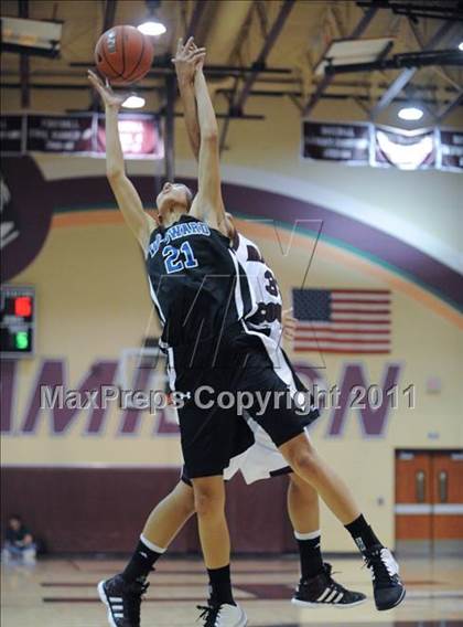 Thumbnail 1 in Windward vs Marion County (Nike Tournament of Champions) photogallery.