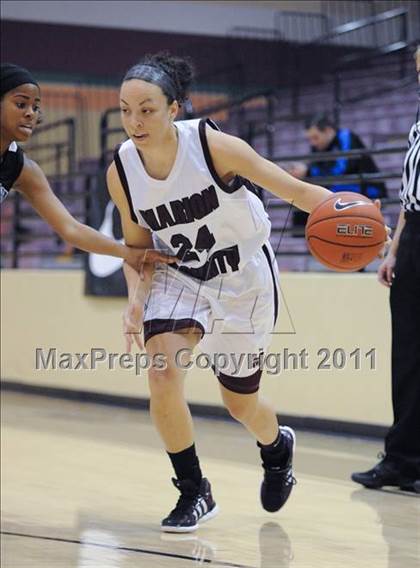 Thumbnail 2 in Windward vs Marion County (Nike Tournament of Champions) photogallery.