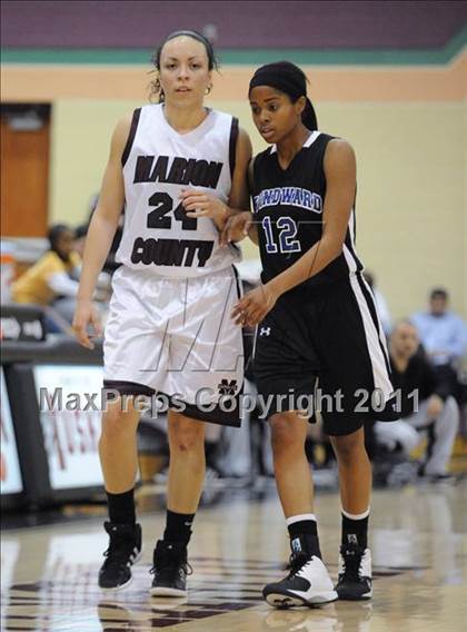 Thumbnail 2 in Windward vs Marion County (Nike Tournament of Champions) photogallery.