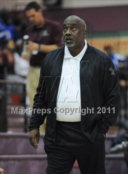 Thumbnail 2 in Windward vs Marion County (Nike Tournament of Champions) photogallery.