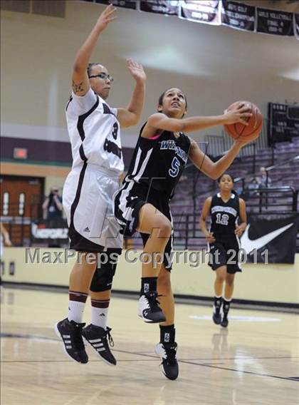 Thumbnail 1 in Windward vs Marion County (Nike Tournament of Champions) photogallery.
