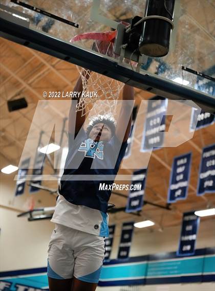 Thumbnail 1 in Archbishop Mitty @ Valley Christian photogallery.