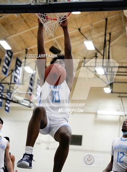 Thumbnail 2 in Archbishop Mitty @ Valley Christian photogallery.