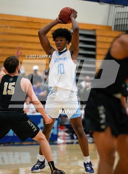 Thumbnail 3 in Archbishop Mitty @ Valley Christian photogallery.