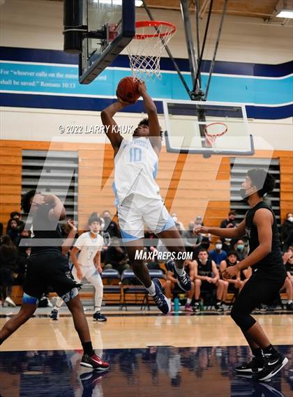 Thumbnail 2 in Archbishop Mitty @ Valley Christian photogallery.