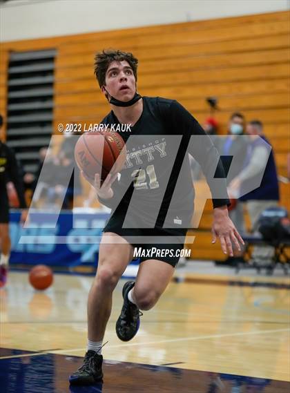 Thumbnail 1 in Archbishop Mitty @ Valley Christian photogallery.