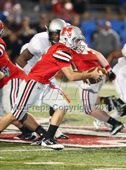 Thumbnail 3 in Guyer @ Marcus ( 5A Division 2 Region 1 Bi-District Playoffs ) photogallery.