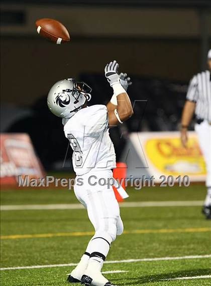 Thumbnail 3 in Guyer @ Marcus ( 5A Division 2 Region 1 Bi-District Playoffs ) photogallery.