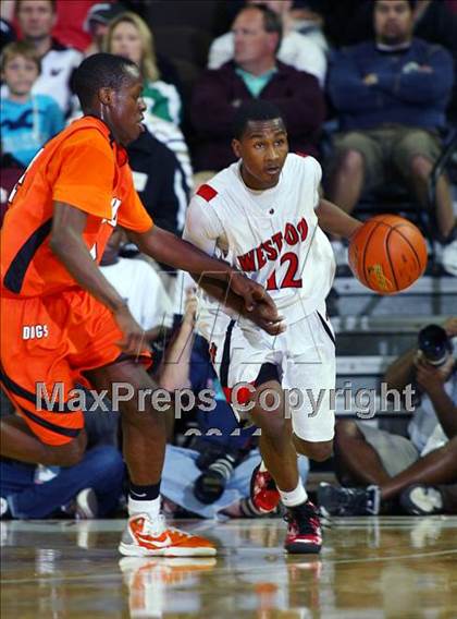 Thumbnail 2 in West Oso vs. Burkburnett (UIL3A Final) photogallery.