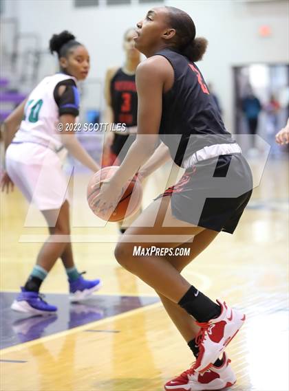 Thumbnail 1 in Winton Woods vs Westerville South (OGBR Classic in the City) photogallery.