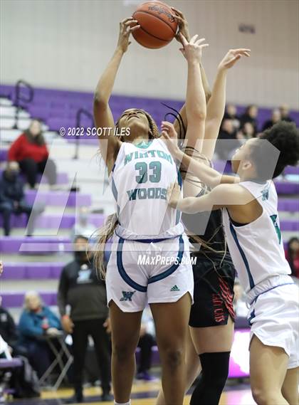 Thumbnail 3 in Winton Woods vs Westerville South (OGBR Classic in the City) photogallery.