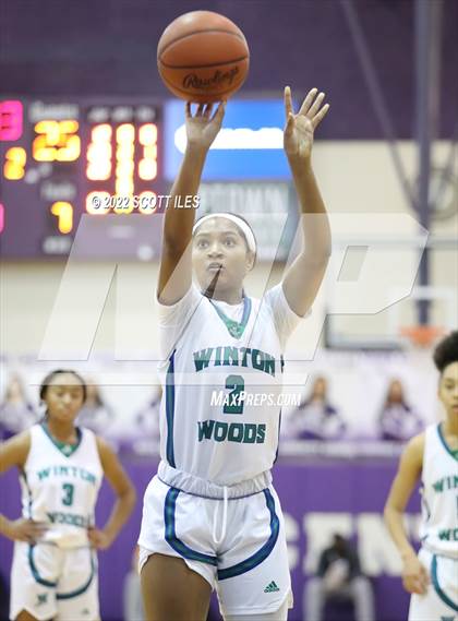 Thumbnail 1 in Winton Woods vs Westerville South (OGBR Classic in the City) photogallery.