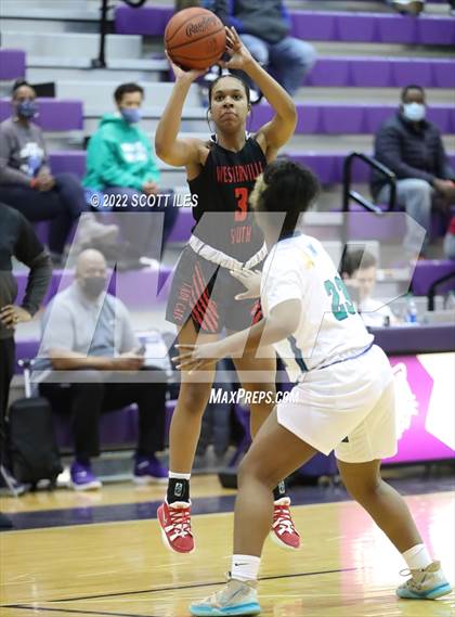 Thumbnail 1 in Winton Woods vs Westerville South (OGBR Classic in the City) photogallery.